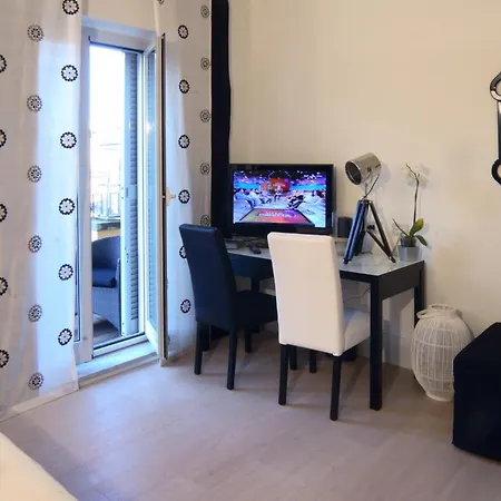 Domus Adriani روما