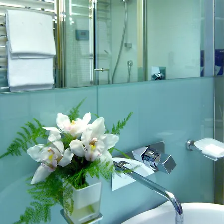 Domus Adriani بيت ضيافة