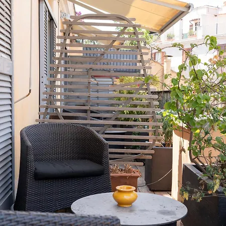 Domus Adriani بيت ضيافة 4*